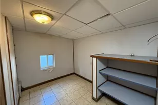 205 E Winter Ave, New Castle, PA 16101 - Photo 22