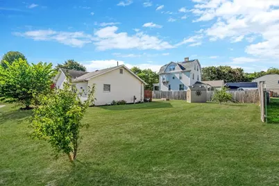 206 Washington St, Vanport, PA 15009 - Photo 4