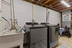 5857 Kings School Rd, Bethel Park, PA 15102 - Photo 28