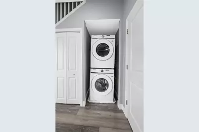 513 Bernhardt Way, Pittsburgh, PA 15213 - Photo 8