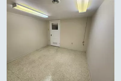 1510 Jackson Ave, New Castle, PA 16101 - Photo 22