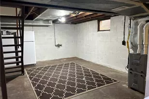 213 New Hampshire Dr, Lower Burrell, PA 15068 - Photo 32