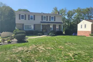 5047 Meadowridge Ln, Hampton, PA 15044 - Photo 1