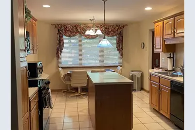 1445 Winterberry Ct #2B, Hermitage, PA 16148 - Photo 6