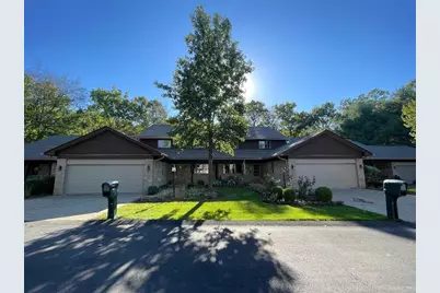 1445 Winterberry Ct #2B, Hermitage, PA 16148 - Photo 1