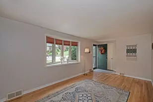 200 Ryan Dr, Scott Township, PA 15220 - Photo 2