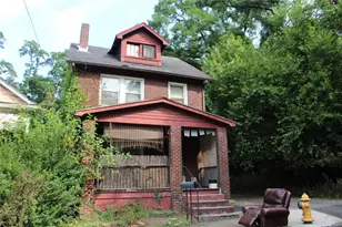 425 N Holland Ave, Rankin, PA 15104 - Photo 1