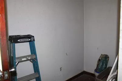 423 N Holland Ave, Rankin, PA 15104 - Photo 16