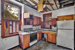 2233 Laketon Rd, Pittsburgh, PA 15221 - Photo 12