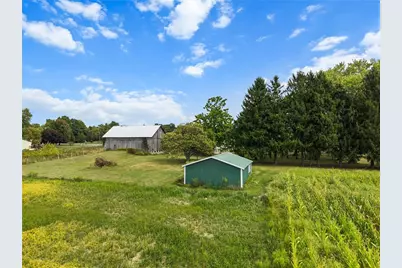 3205 Eastbrook Volant Rd, Hickory Township, PA 16156 - Photo 8