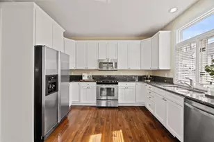 7 Waterside Pl, Washington's Landing, PA 15222 - Photo 12