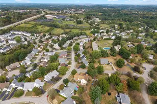 2569 Pheasant Run, Pittsburgh, PA 15090 - Photo 4