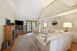 2569 Pheasant Run, Pittsburgh, PA 15090 - Photo 6