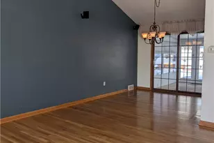 211 Rosebriar, Pittsburgh, PA 15116 - Photo 4