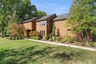 3 Partridge Ct, Bell Acres, PA 15143 - Photo 2