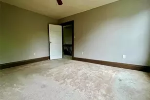 5 Hacker Ave, Jeannette, PA 15644 - Photo 10