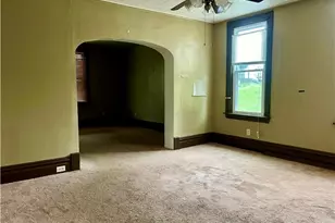 5 Hacker Ave, Jeannette, PA 15644 - Photo 4