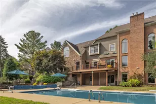 109 Lakeland Dr, Adams Township, PA 16046 - Photo 6