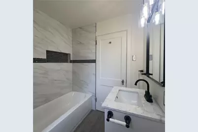 240 Ridgewood Ave, Pittsburgh, PA 15229 - Photo 10