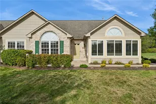 2122 Jamestown Ct, Adams Township, PA 16059 - Photo 1