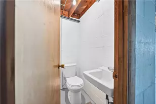 14 Holt Dr, Union Township, PA 15332 - Photo 40