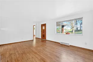 14 Holt Dr, Union Township, PA 15332 - Photo 16