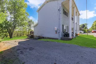 6437 Tuscarawas Rd, Ohioville, PA 15059 - Photo 2
