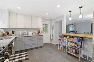 3107 Churchview Ave, Pittsburgh, PA 15227 - Photo 10