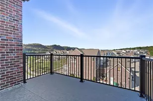 1 1st St, Oakmont, PA 15139 - Photo 2