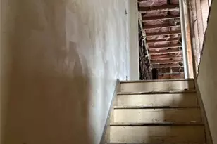 5404 Natrona Wy, Pittsburgh, PA 15201 - Photo 10