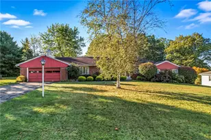 13 Evergreen Dr, Hempfield Township, PA 16125 - Photo 1