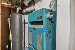 1009 Manhattan St, Pittsburgh, PA 15233 - Photo 42