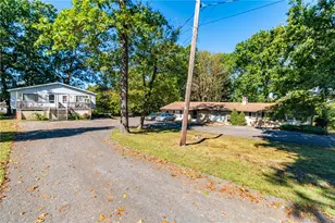 106 Philmar Dr, Summit Township, PA 16002 - Photo 2