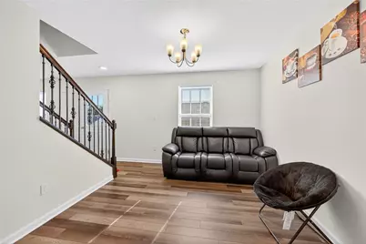 555 Gardenia Dr, Rostraver, PA 15012 - Photo 24