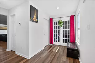 555 Gardenia Dr, Rostraver, PA 15012 - Photo 6