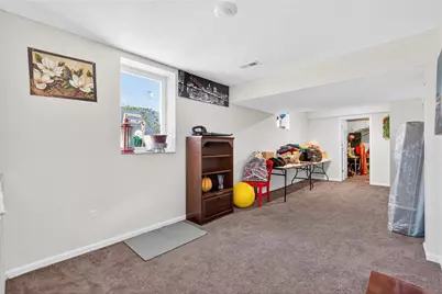 555 Gardenia Dr, Rostraver, PA 15012 - Photo 38