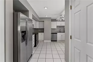 30 Uxor Wy, Pittsburgh, PA 15203 - Photo 4