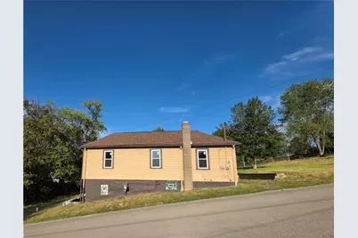 24 Rosewood Ave, Marianna Boro, PA 15345 - Photo 2