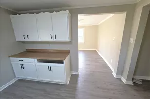 24 Rosewood Ave, Marianna Boro, PA 15345 - Photo 8