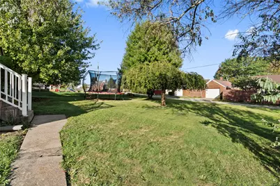 309 Thorne St, Houston, PA 15342 - Photo 4