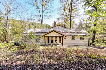 102 Snee Lane, Middlecreek Township, PA 15622 - Photo 4