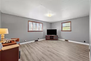 1276 Willowbrook Rd, Rostraver, PA 15012 - Photo 8