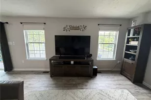 205 Broadview Ct, Cranberry Township, PA 16066 - Photo 6