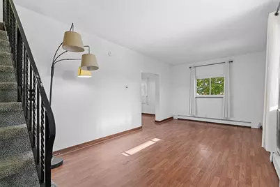 404 1/2 Franklin Ave, Vandergrift, PA 15690 - Photo 4