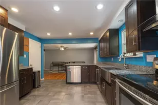 102 Huntingdon Dr, Pittsburgh, PA 15235 - Photo 10