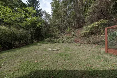 102 Huntingdon Dr, Pittsburgh, PA 15235 - Photo 38