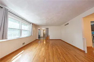 102 Huntingdon Dr, Pittsburgh, PA 15235 - Photo 6