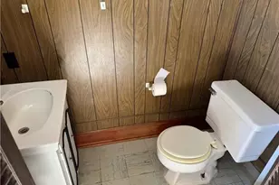 2251 Montgomery Rd, Pittsburgh, PA 15143 - Photo 28