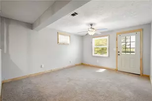 10 Fieldcrest Dr, Robinson Twp, PA 15057 - Photo 8