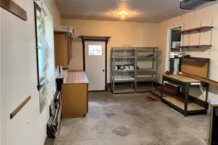 8 Durst St, Hempfield Township, PA 16125 - Photo 20